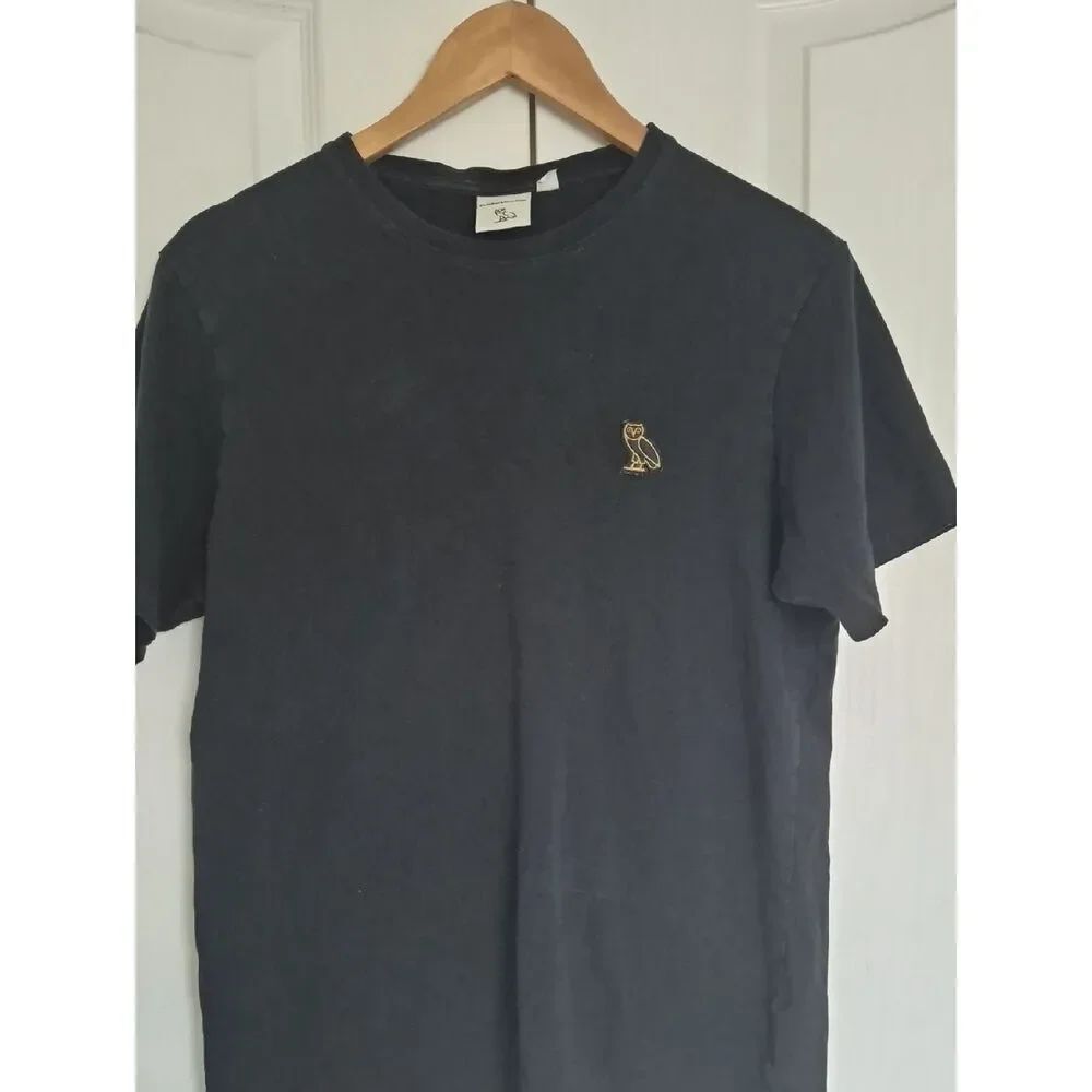 Men's Black Crew Tee with Small Gold Owl Logo